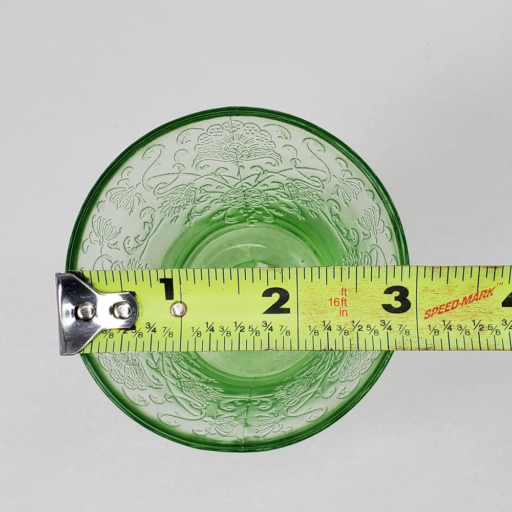 Vintage Green Uranium Glass Florentine No 1 Poppy Footed Tumbler 3.5 Inch Glows - Picture 7 of 7